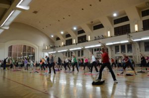 MOVE & DANCE mit Wolfgang - Outdoorsport für Erwachsene